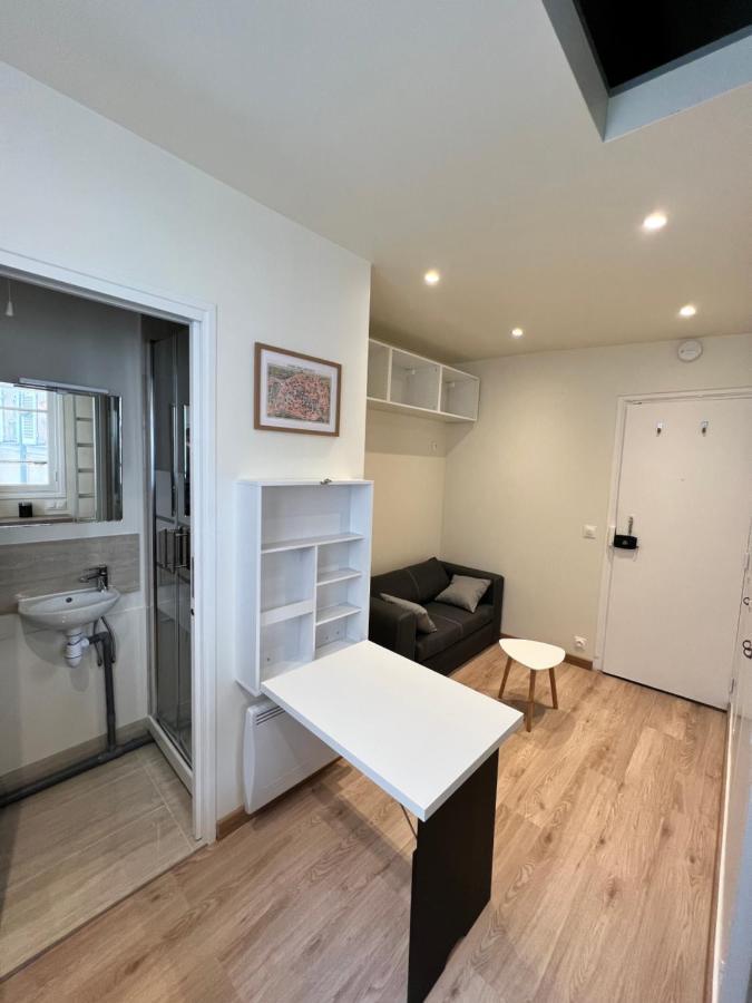 Studio Neuf Entierement Equipe Et Bien Situe. Apartment Paris Bagian luar foto